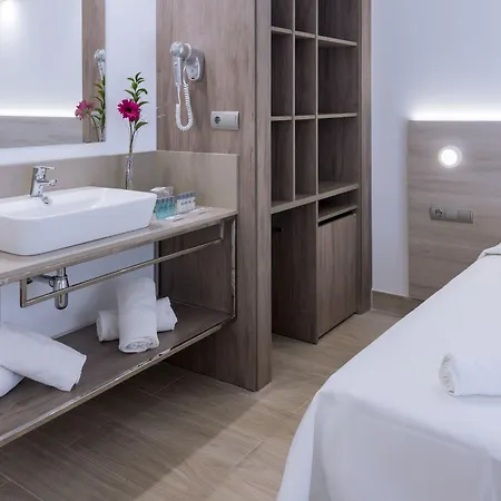 4r Park Ii Hotel