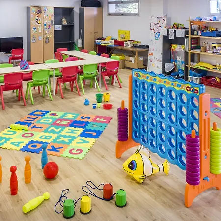 4r Park Ii 3* סאלו
