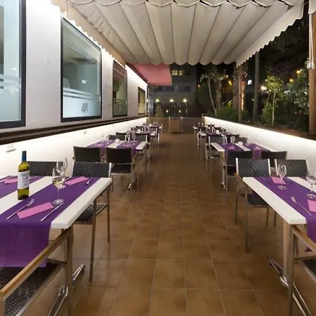 4r Park Ii Hotell 3*